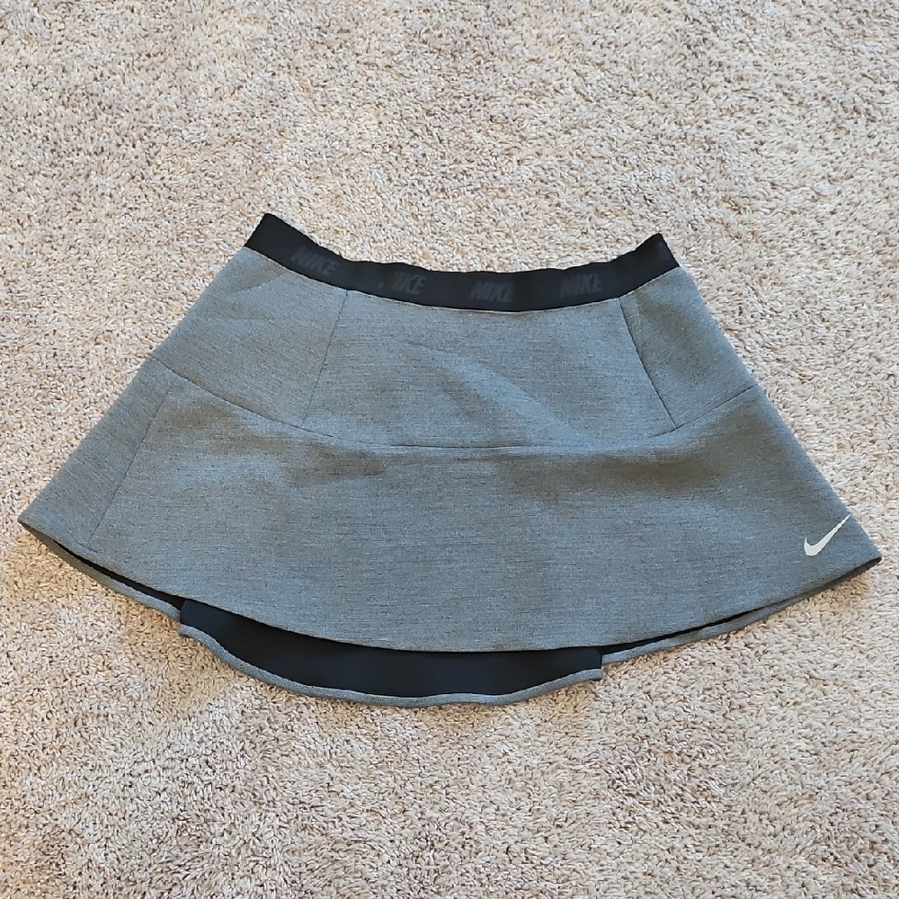 Nike Women's Gray Marled and Black Banded Golf Skirt XL